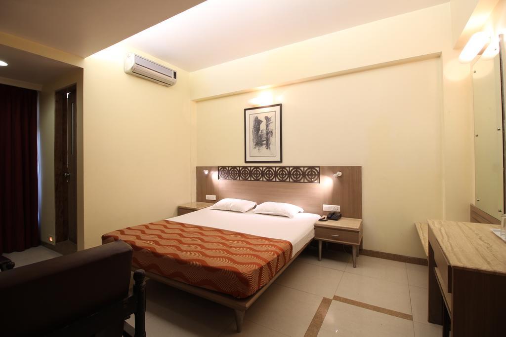 Hotel Samrat Mumbai  Kamer foto