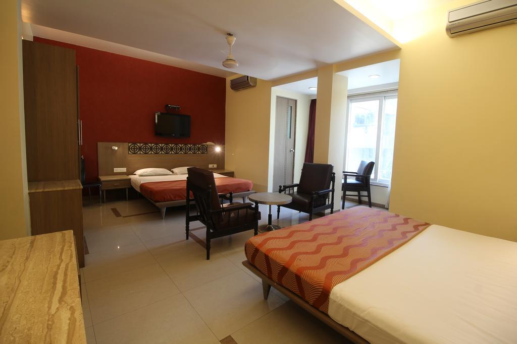 Hotel Samrat Mumbai  Kamer foto
