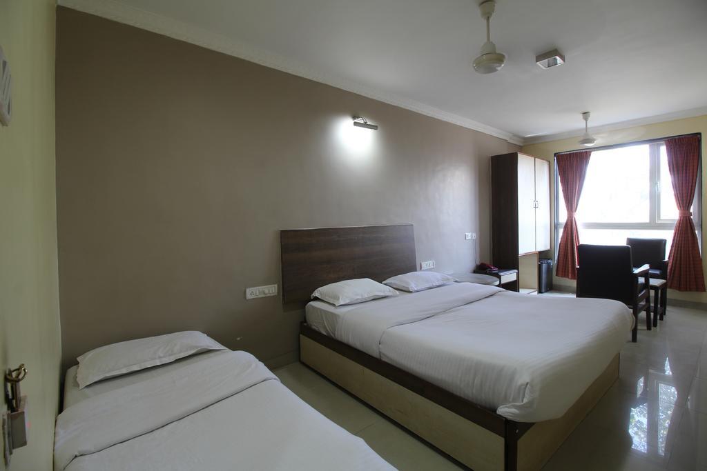 Hotel Samrat Mumbai  Kamer foto