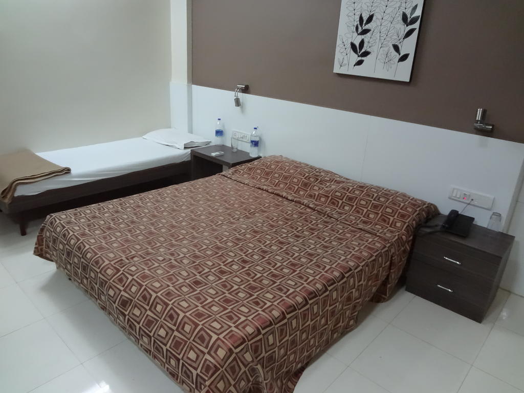 Hotel Samrat Mumbai  Buitenkant foto