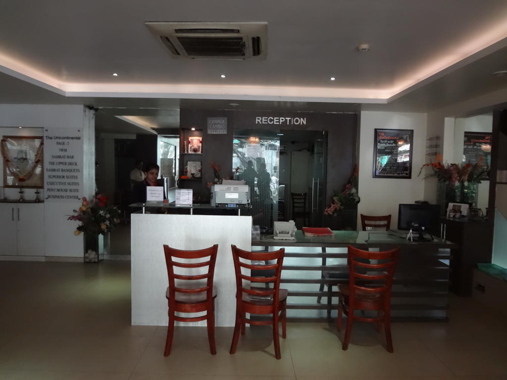 Hotel Samrat Mumbai  Buitenkant foto