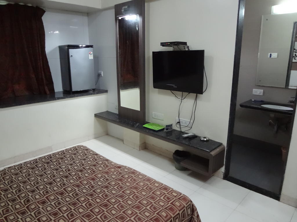 Hotel Samrat Mumbai  Buitenkant foto